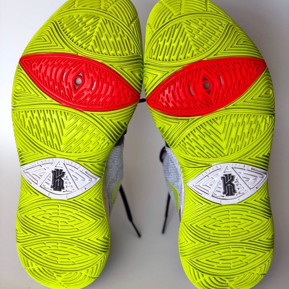 Nike Kyrie 5 EP Kobe Mamba Mentality White Cyber Basketball Shoes AO2919-102 - Picture 13 of 14